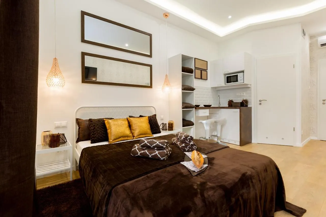Budapest Holidays Fashion Apartment
